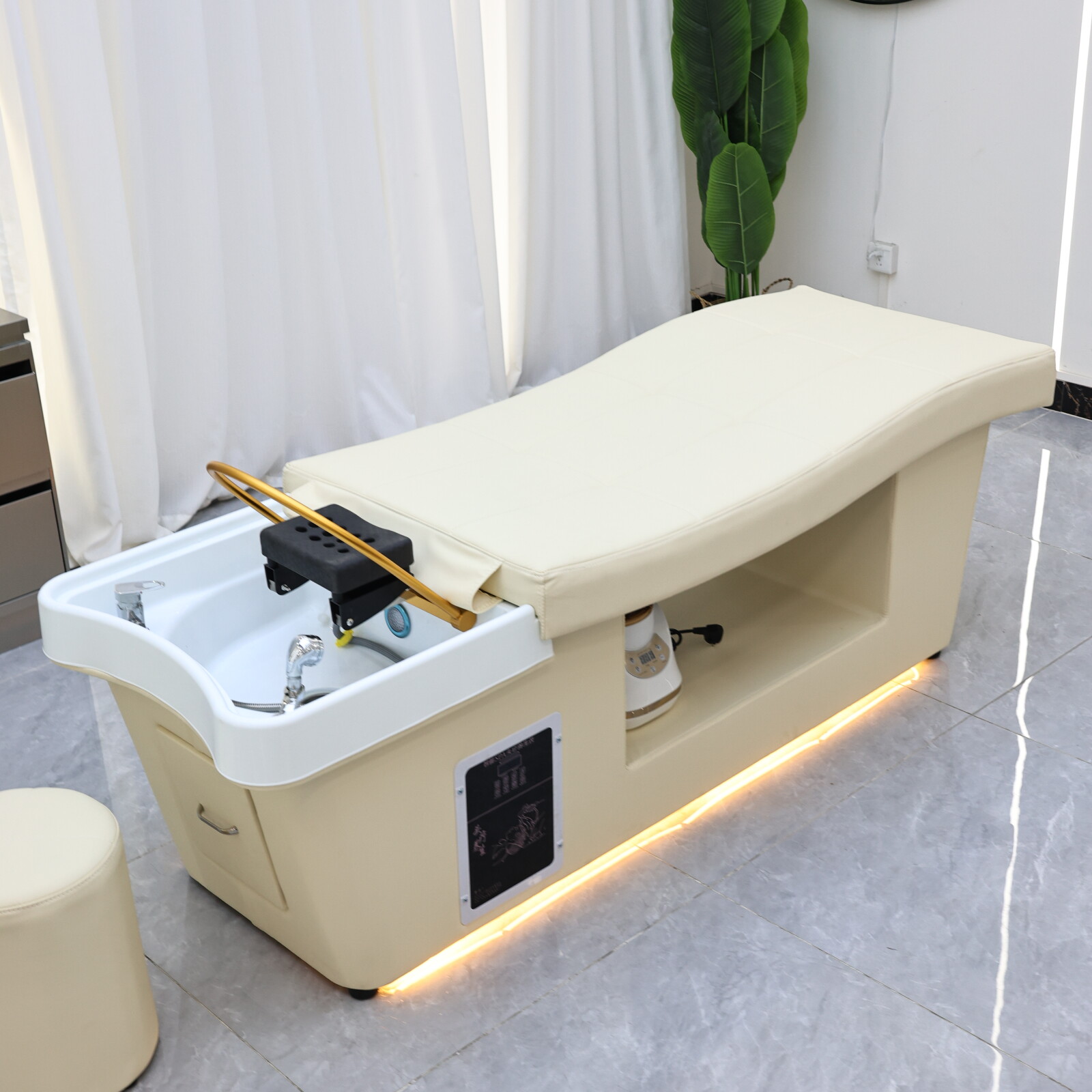 Meja Pijat XinSheng dengan SPA - Wellness Spa And Salon ulasan dan harga